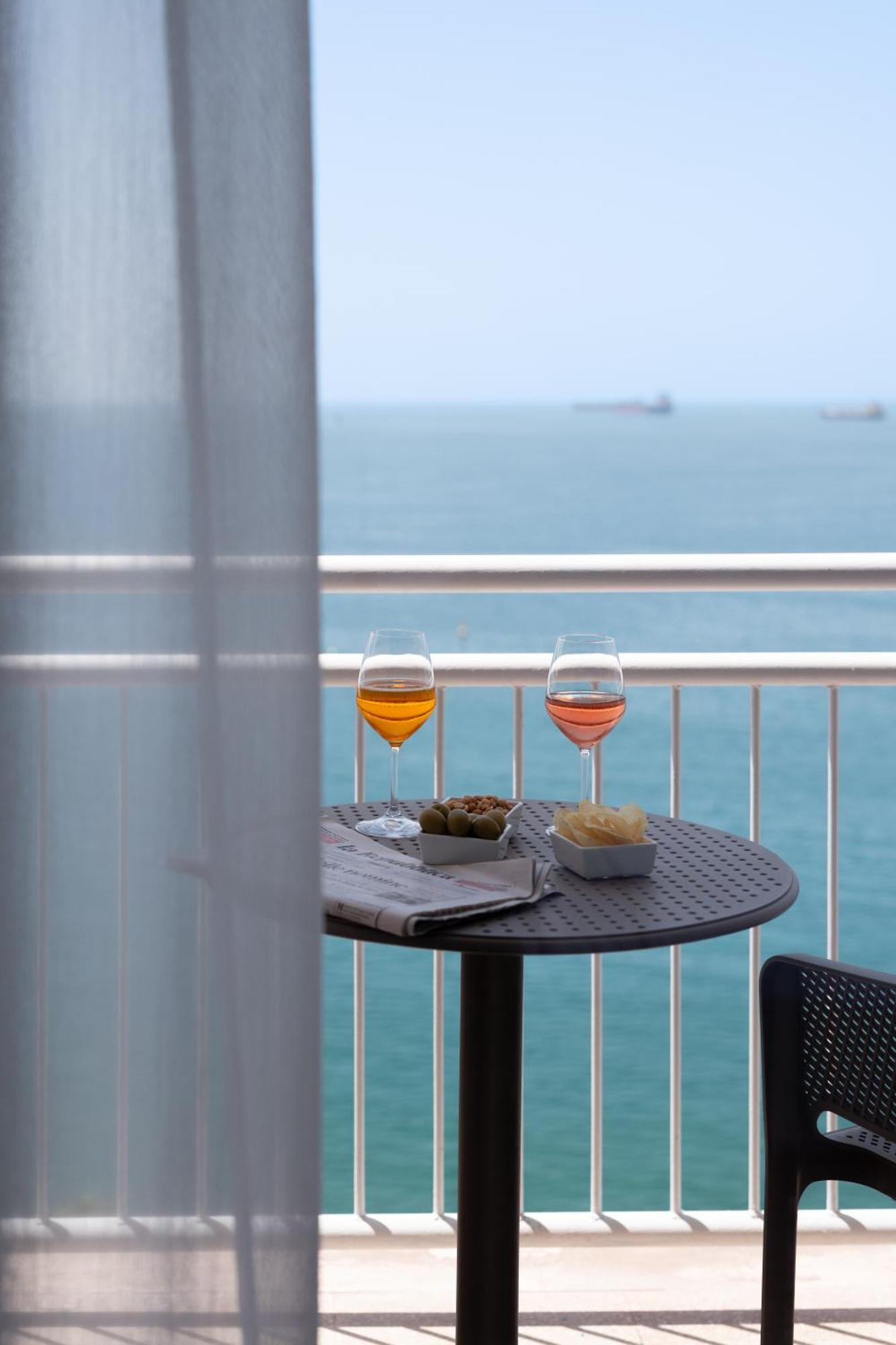 Hotel Delfino Таранто Экстерьер фото