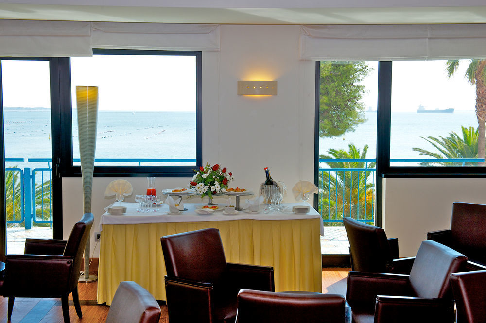 Hotel Delfino Таранто Экстерьер фото